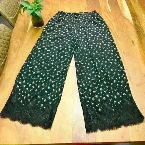 Victoria’s Secret Victoria Secret Black floral lace hem wide leg pants trousers - Picture 11 of 13